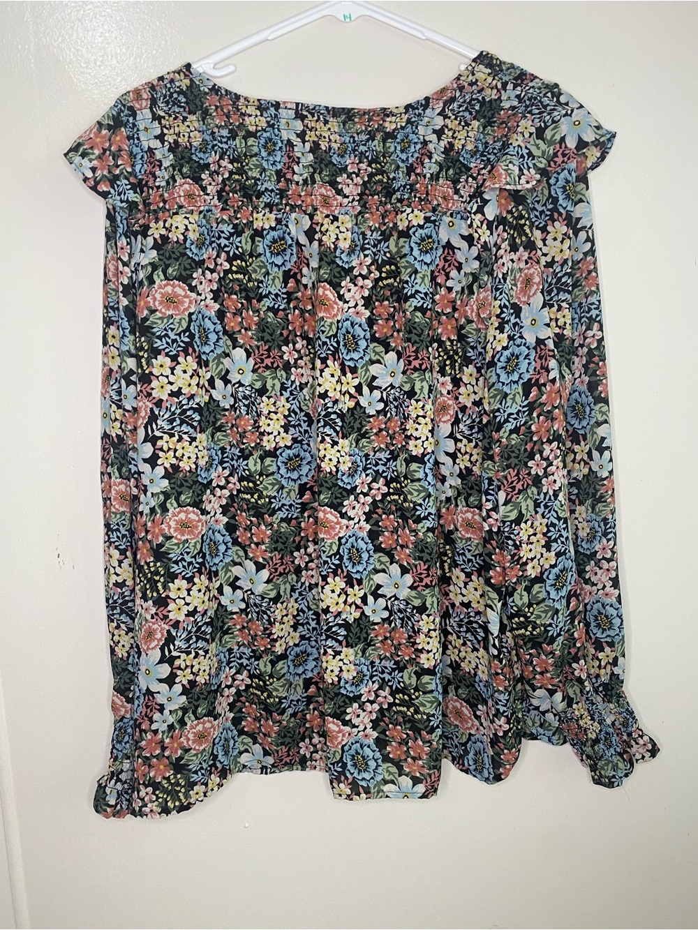 LOFT Black Multicolor Flowy Floral Long-Sleeve Blouse with Cinched Wrist SizeXXL - Picture 4 of 5